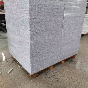 张家口 芝麻白火烧面1.8厚300*600地铺石，尺寸标准，厚薄均匀