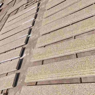 张家口 黄金麻花岗岩光面楼梯踏步