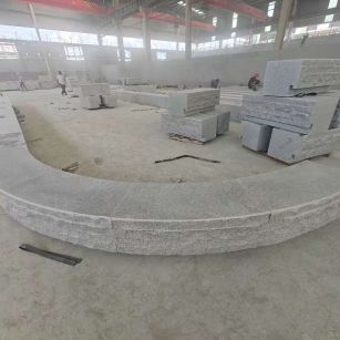 张家口 芝麻白异形坐凳，自然面光面弧形加工