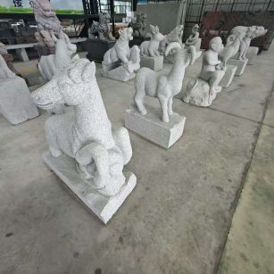 张家口 芝麻白花岗岩造型立体雕刻——十二生肖