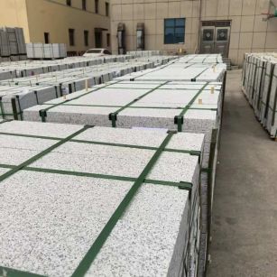 张家口 白麻花岗岩5.0公分荔枝面地铺石