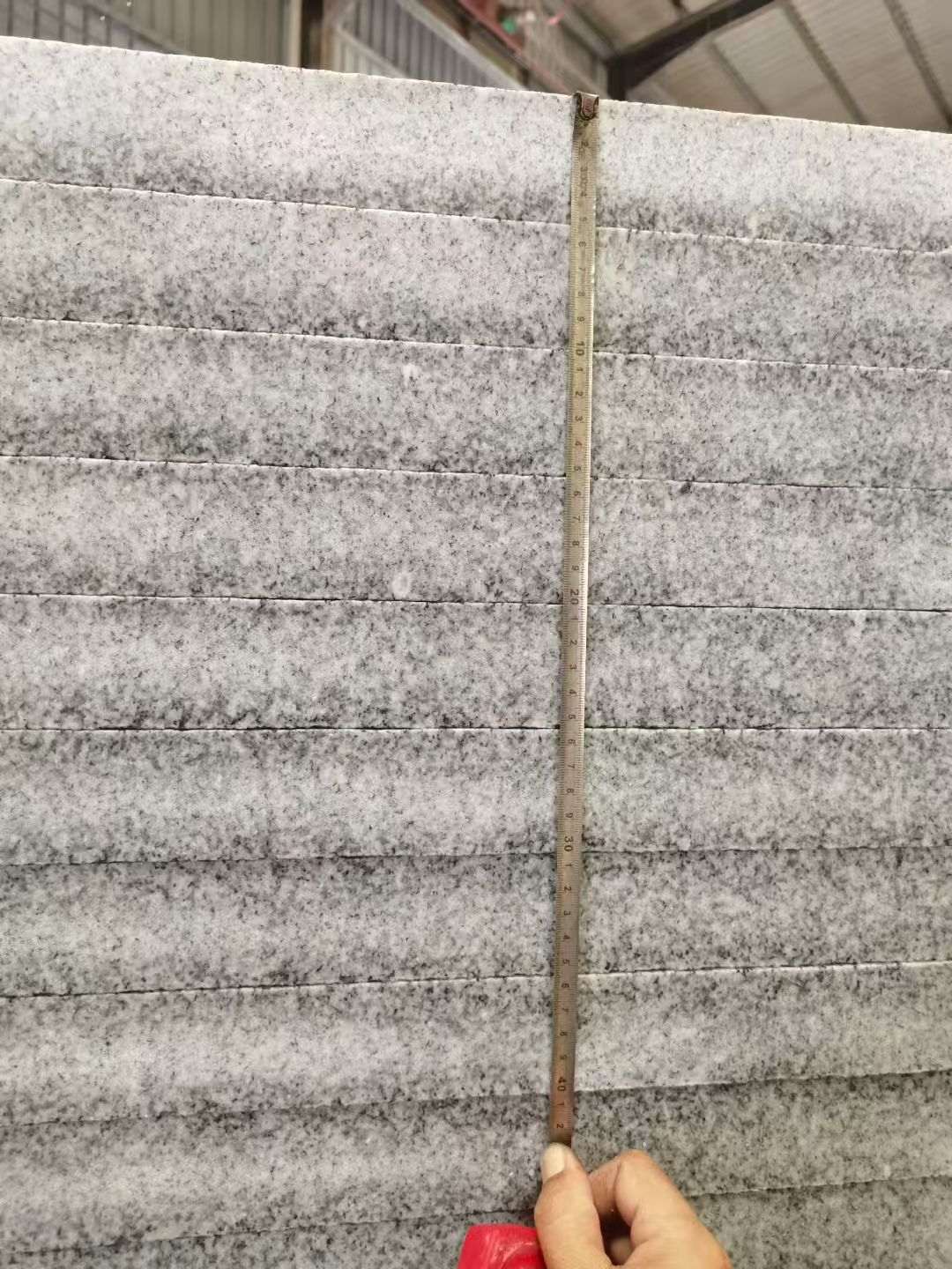 张家口 芝麻白火烧成品厚薄均匀，B料价格接近A料质量