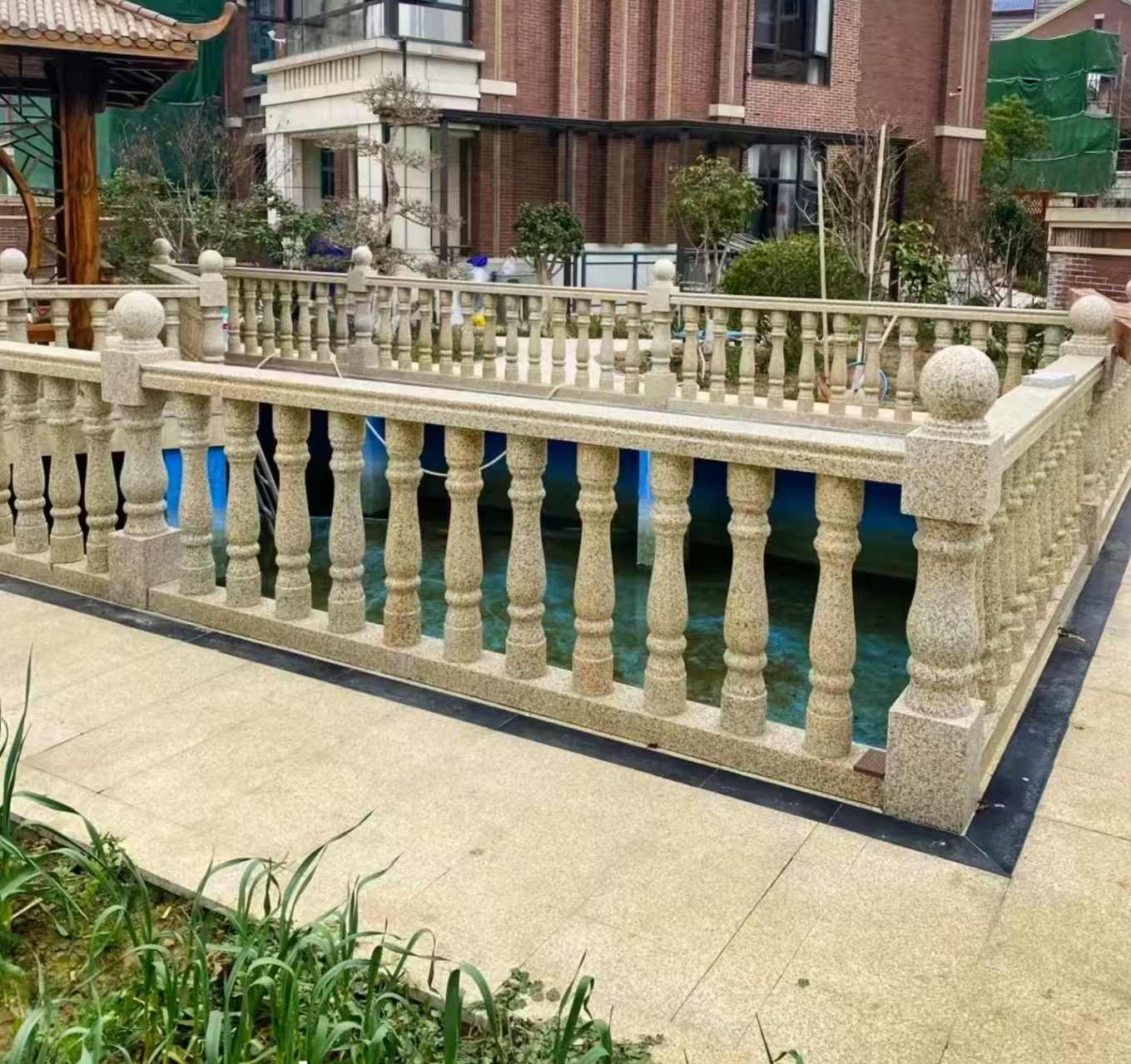 张家口黄金麻花岗岩石材栏杆，扶手，将军柱，花瓶柱