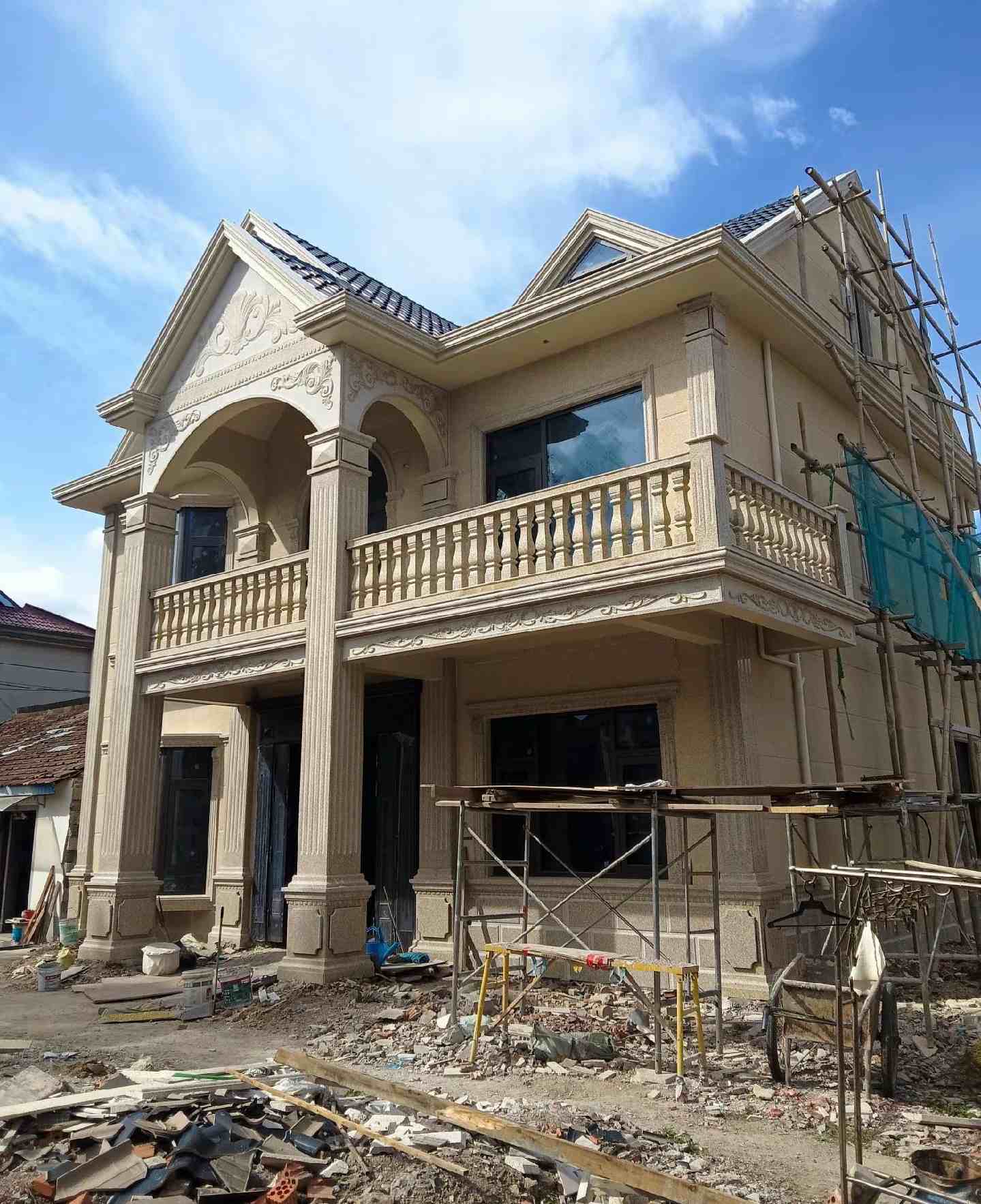 张家口 黄金麻花岗岩石材私人别墅雕花门楼柱阳台栏杆