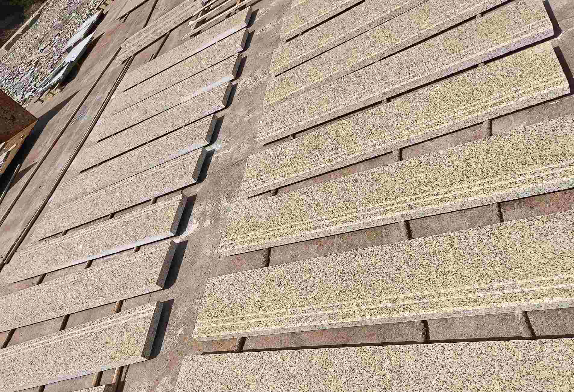 张家口 黄金麻花岗岩光面楼梯踏步