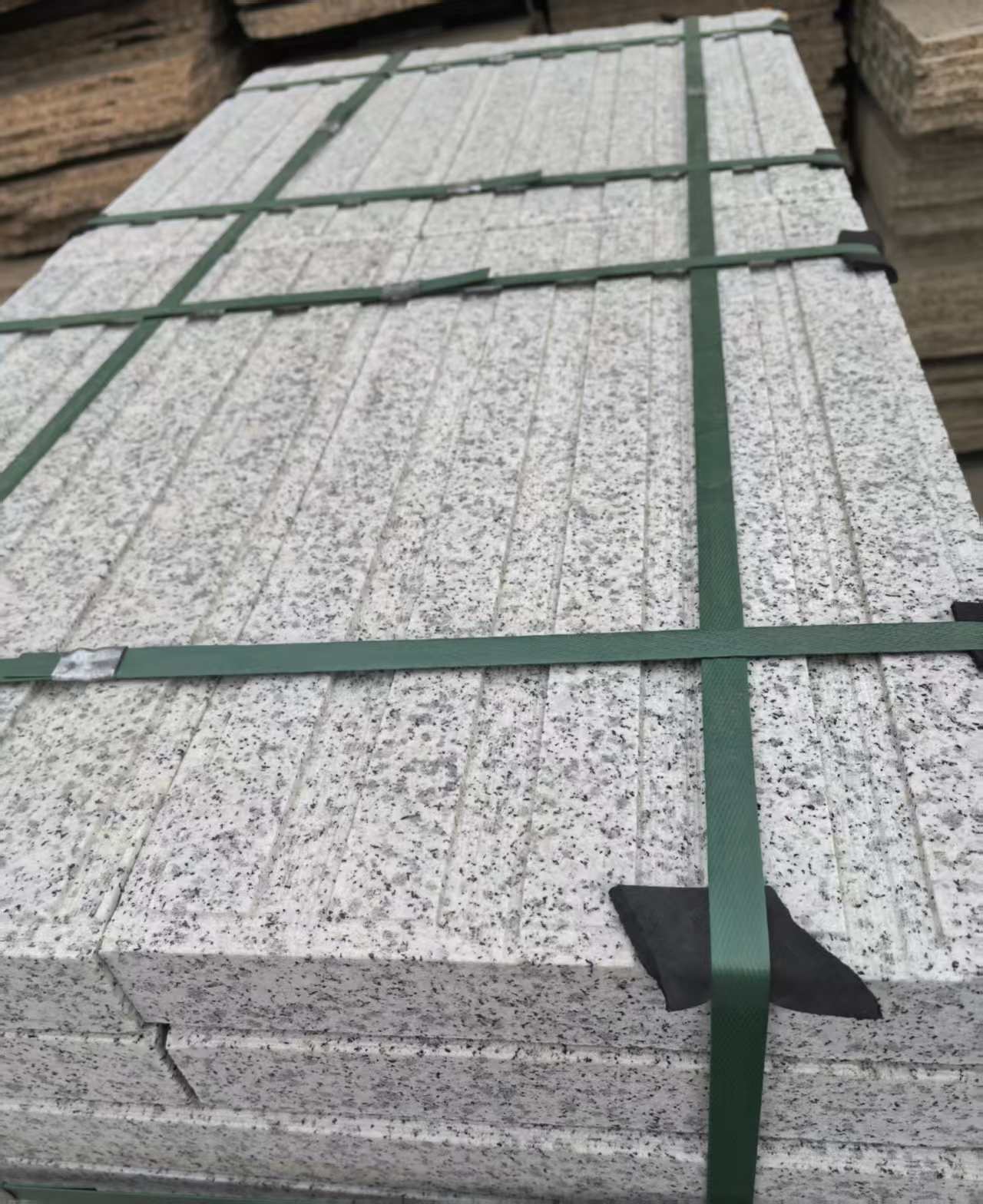 张家口 白麻花岗岩直行盲道石，盲条，地铺石