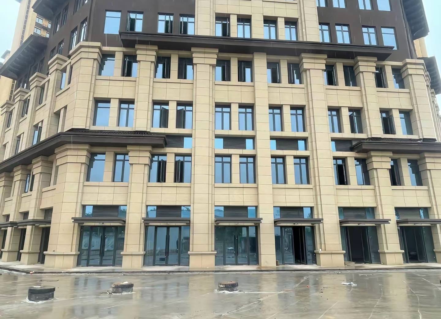 张家口 黄金麻花岗岩荔枝面小区外墙干挂