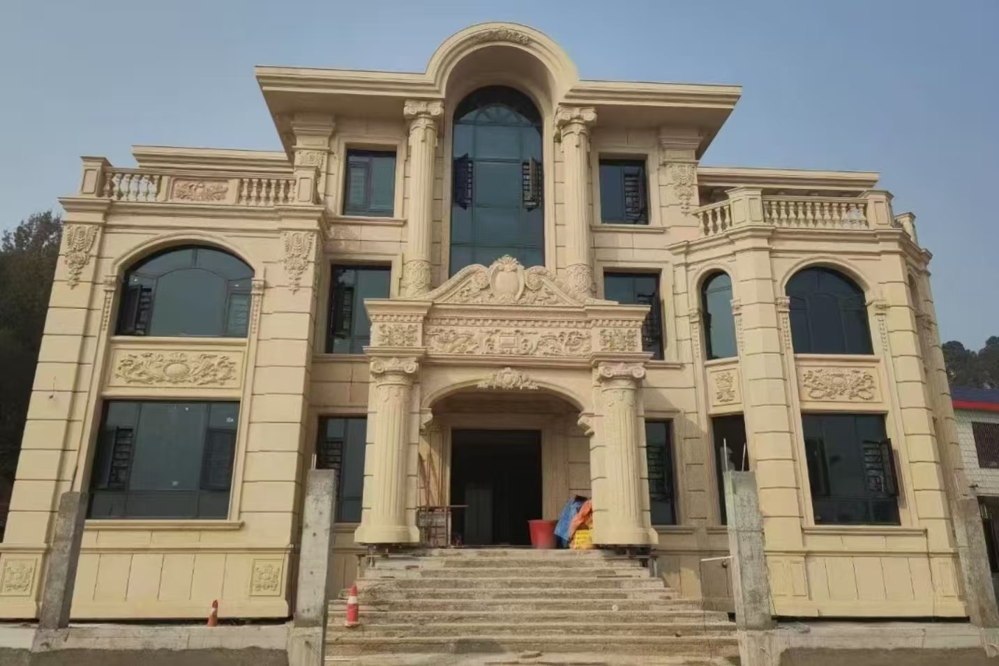 张家口 黄金麻花岗岩别墅外墙干挂