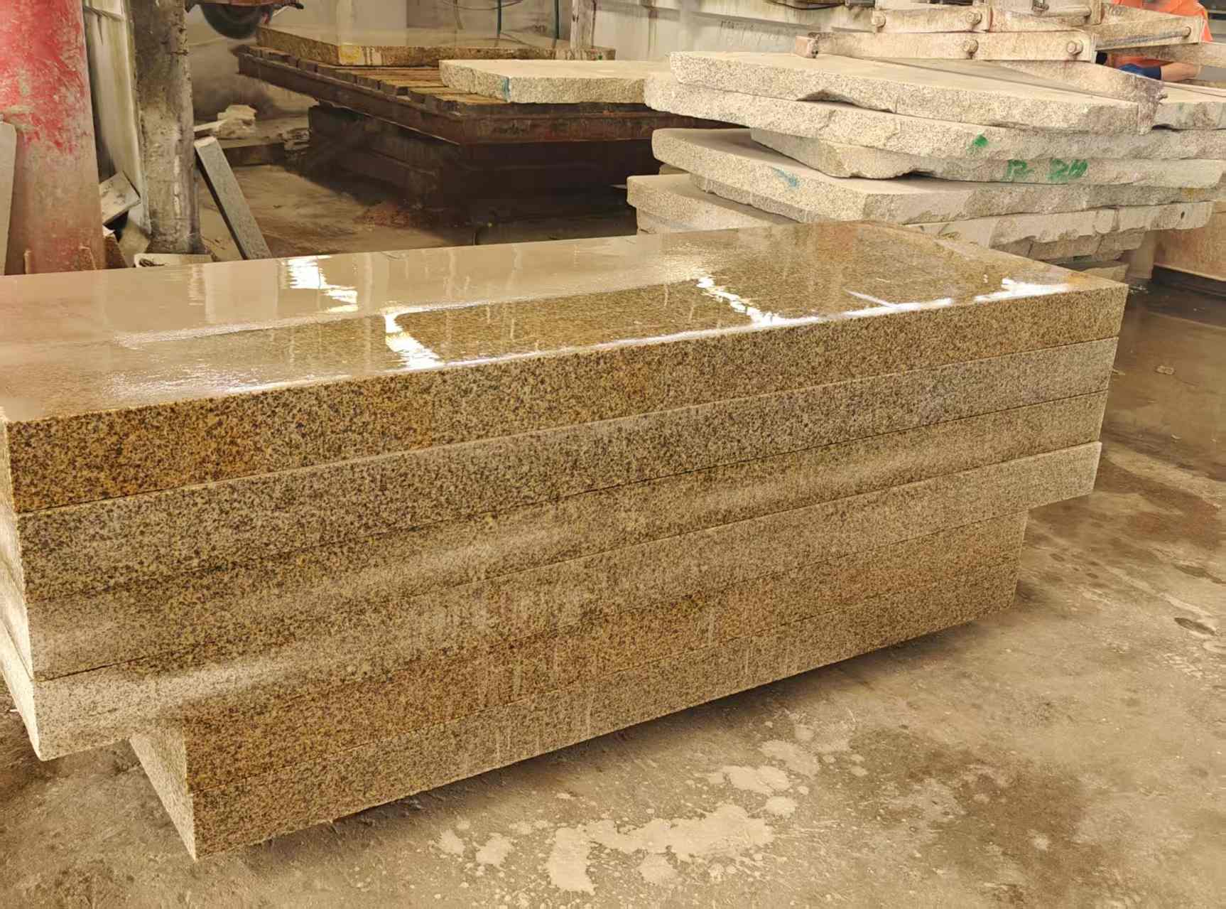 张家口 黄金麻栏杆料半成品加工中