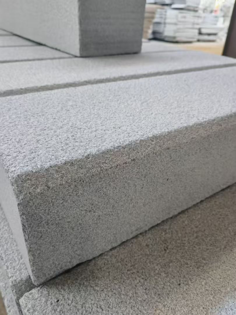 张家口 芝麻灰荔枝面路沿石