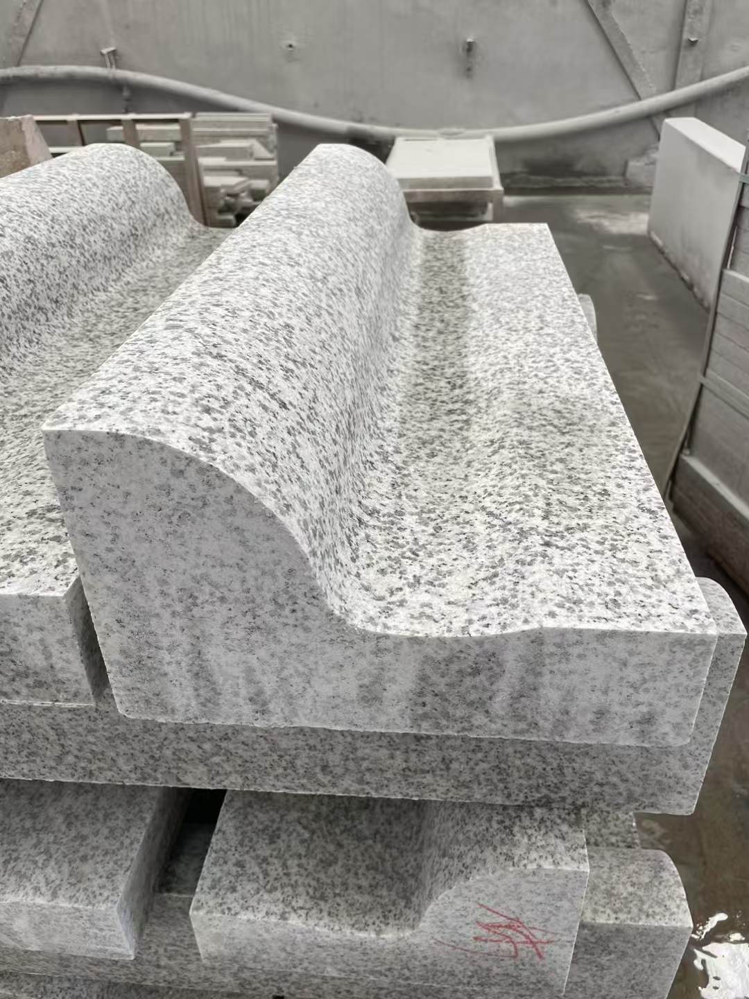 张家口 白麻花岗岩S型路沿石，路侧石，马路牙子等